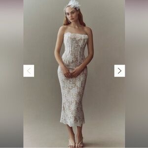 V. Chapman Elegant Strapless White Lace Dress